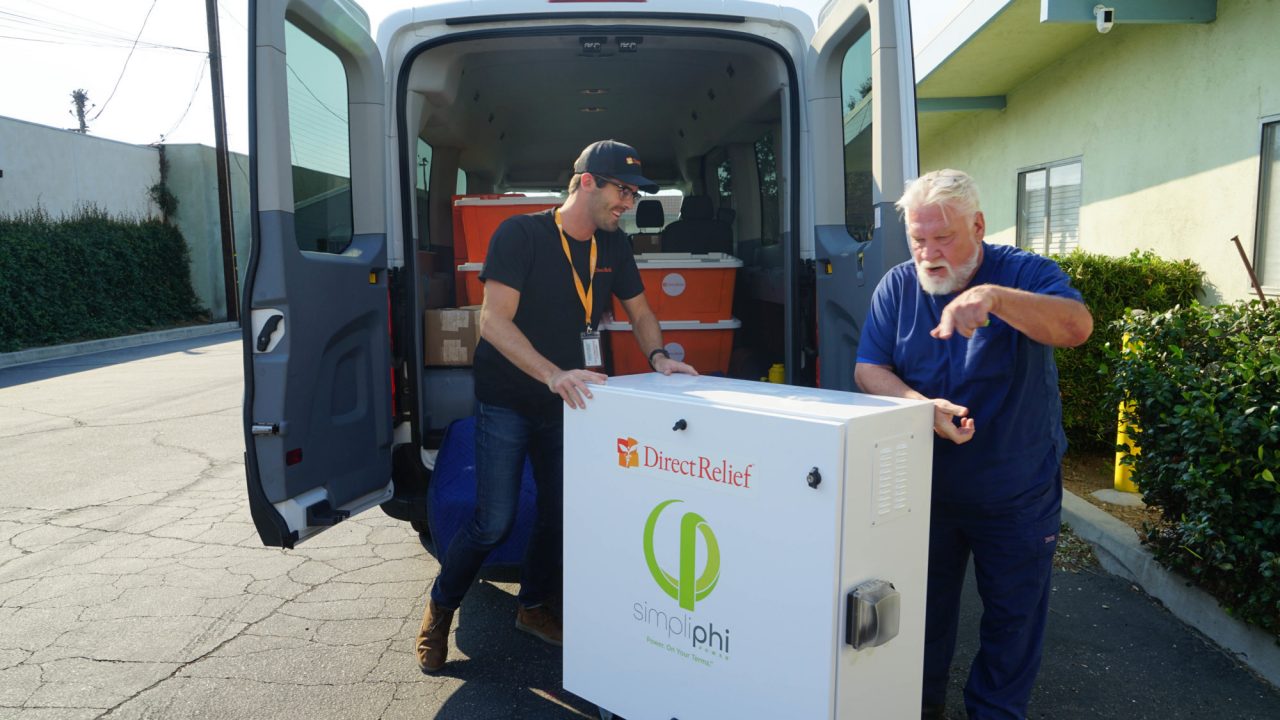Direct Relief's delivers a generator and battery to the Free Clinic of Simi Valley. The unit provided the clinic with emergency backup power during the Saddleridge Fire in Oct., 2019.